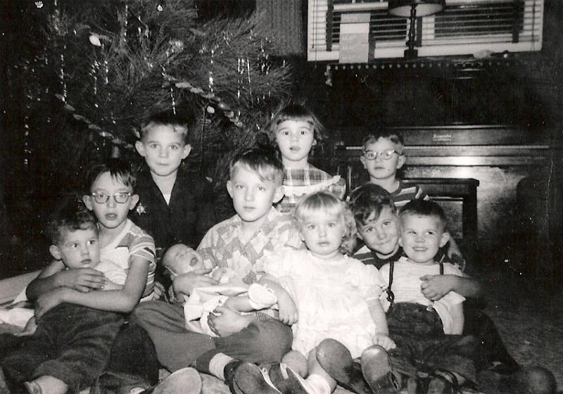 EvertGrandkids1952.jpg